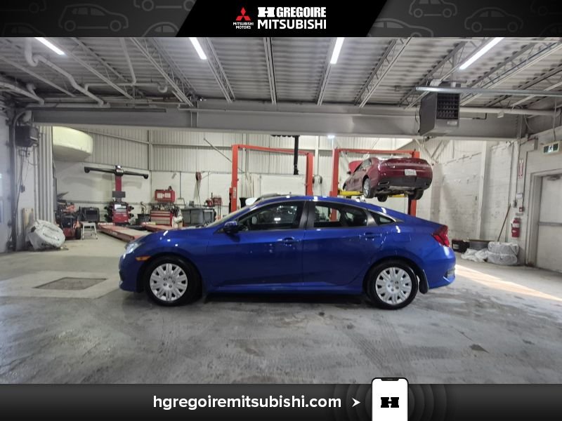Honda Civic MW4450 | LX * Manuel * Caméra * Bluetooth 2018 Bleu Laval - photo #4