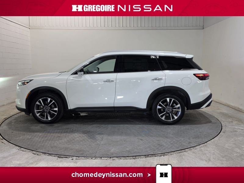 2023 Infiniti QX60 White Laval - photo #4