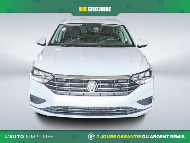 Volkswagen Jetta 2019 Blanc Laval - photo #1