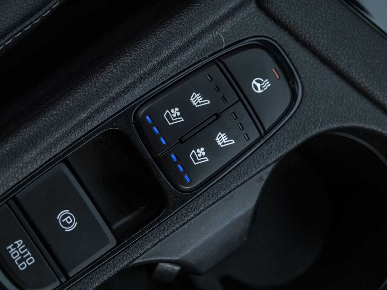 2021 Kia Niro Plug-in Hybrid Blue Gatineau - photo #20