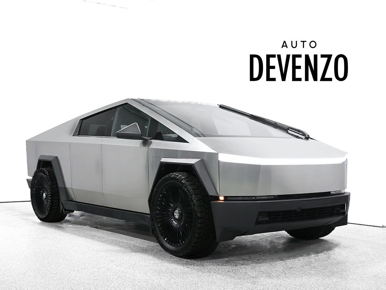 Tesla Cybertruck 2025 Argent Saint-Eustache - photo #0