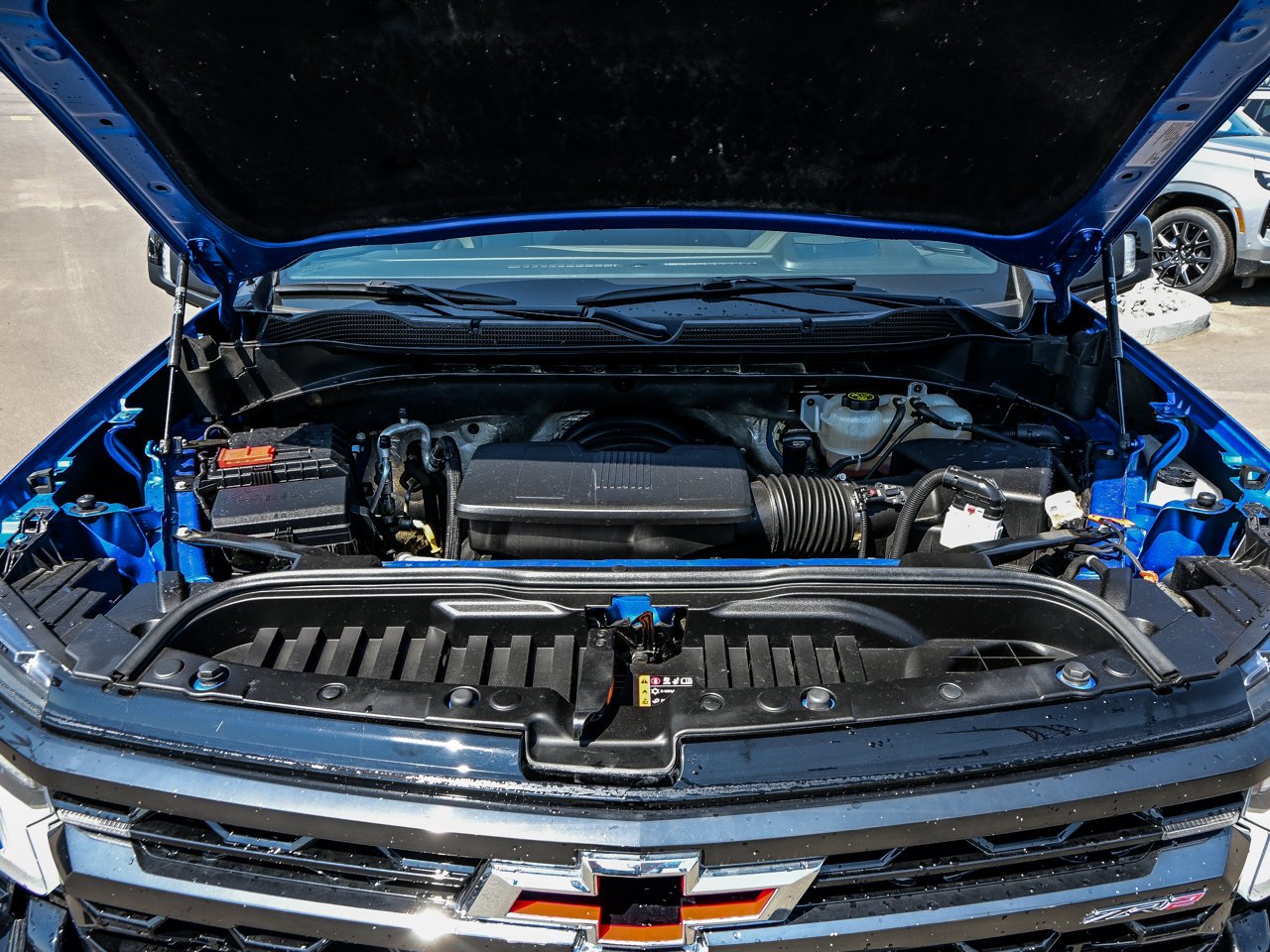2024 Chevrolet Silverado 1500 4WD Crew Cab 147 ZR2 Blue Sherwood Park - photo #7