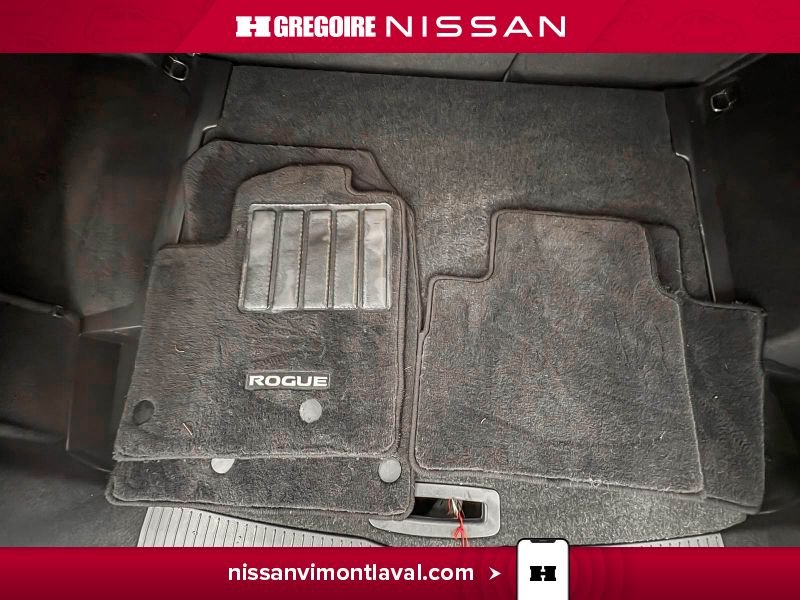 2022 Nissan Rogue Red Saint-Eustache - photo #14