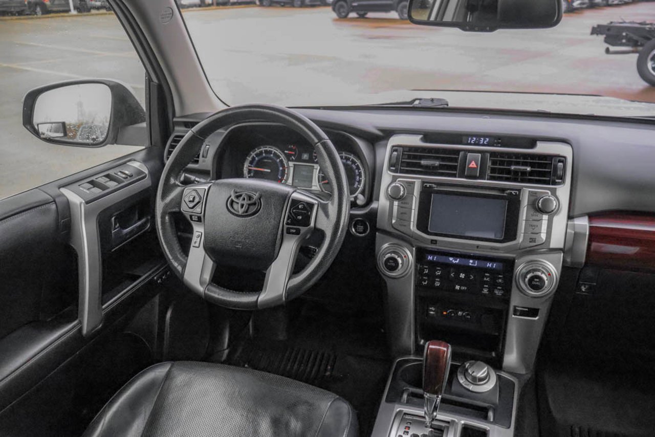 2014 Toyota 4Runner 4WD 4dr V6 SR5 Grey Sherwood Park - photo #27