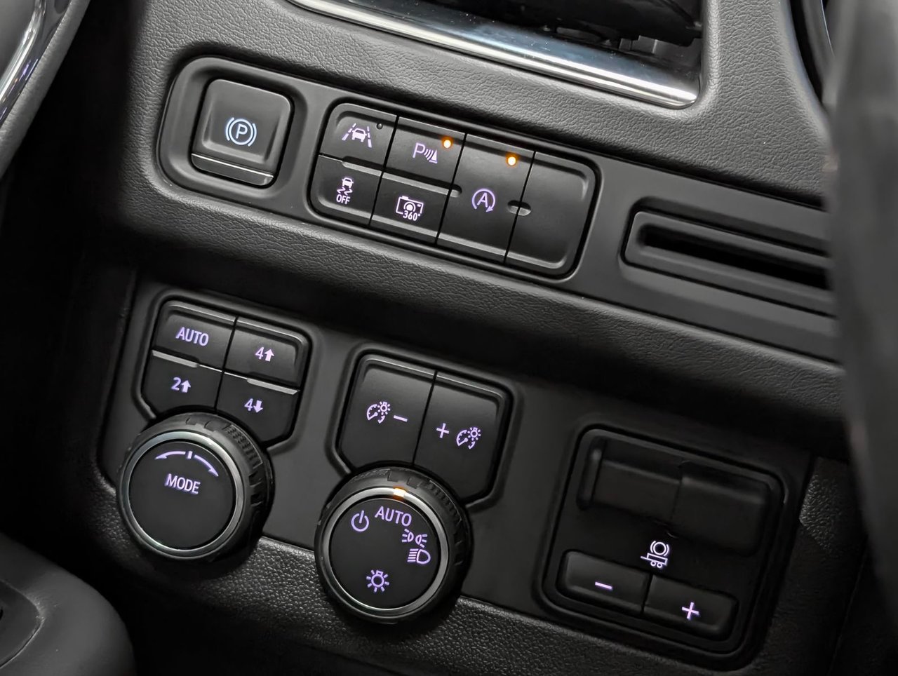 Chevrolet Tahoe RST 2023 . Granby - photo #28