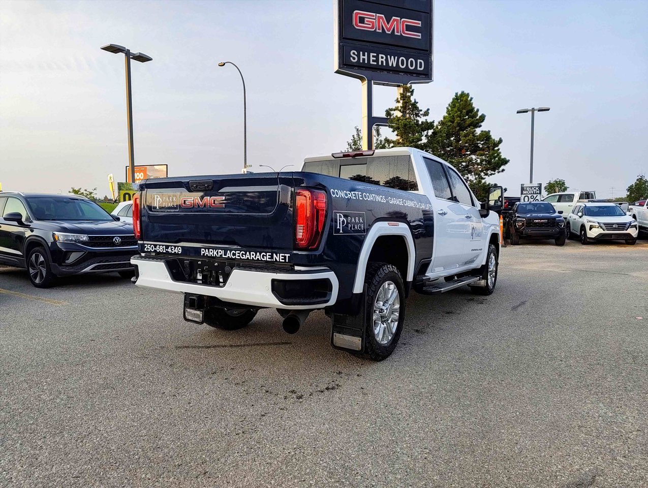 2023 GMC Sierra 3500HD 4WD Crew Cab 159 Denali White Sherwood Park - photo #5