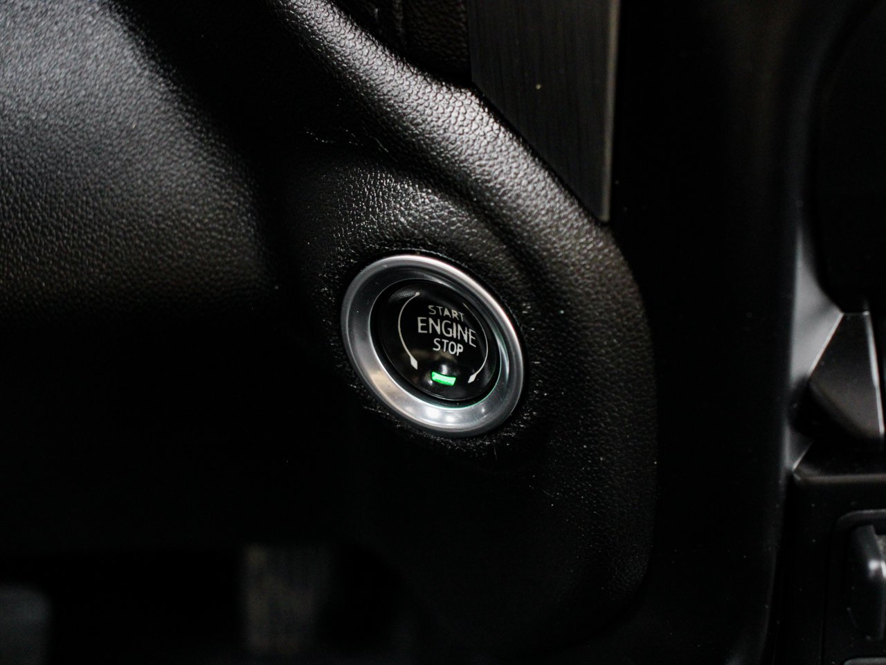 2023 GMC Sierra 2500HD 4WD Crew Cab 159 Denali White Sherwood Park - photo #23