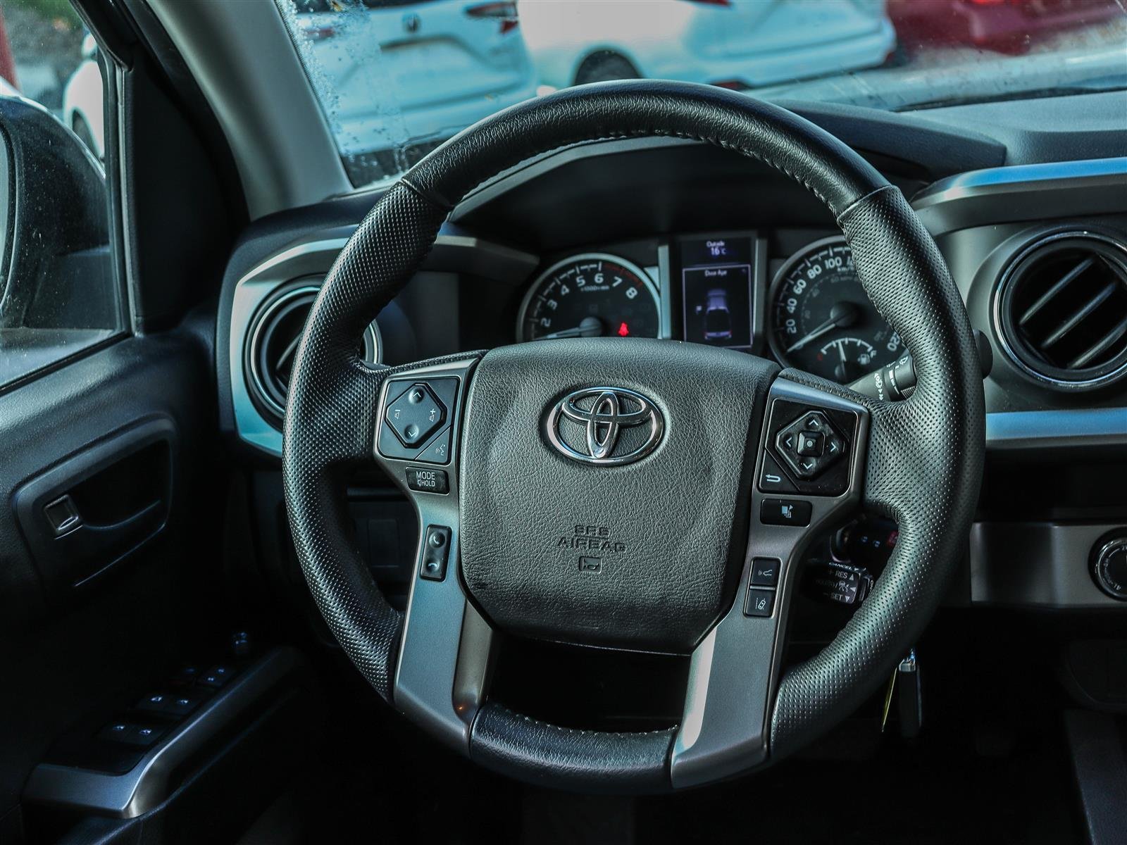 Toyota Tacoma 2022 Grey Ottawa & Gatineau - photo #9