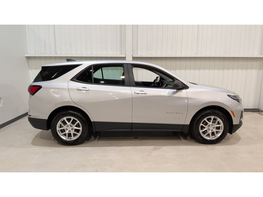 2022 Chevrolet Equinox AWD 4dr LS w/1LS Silver Val-David - photo #6