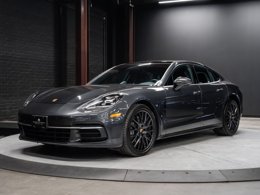 2019 Porsche Panamera 2019 Grey
