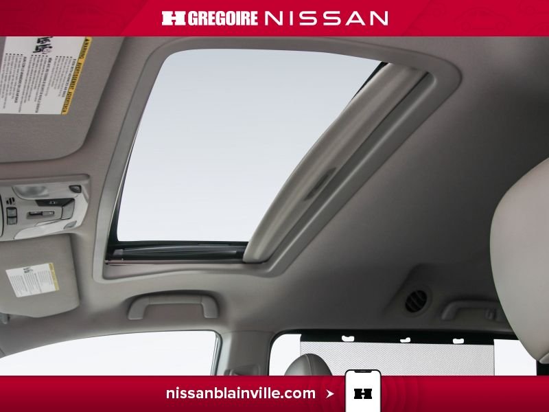 2013 Toyota Sienna Grey Saint-Eustache - photo #11