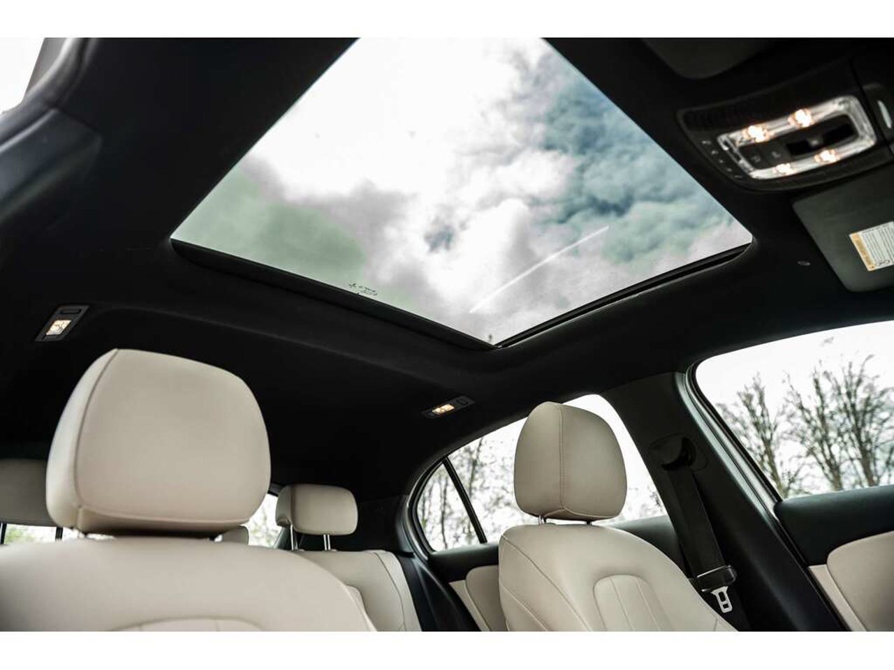 2019 Mercedes-Benz A-Class Silver Sainte-Julienne - photo #31
