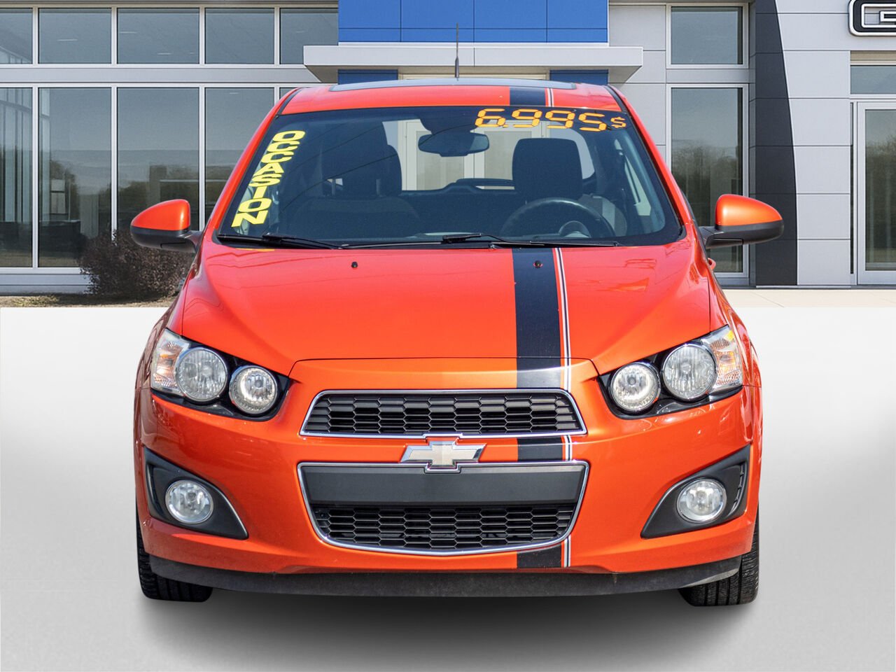 2012 Chevrolet Sonic Hayon 5 portes LT Orange Châteauguay - photo #1