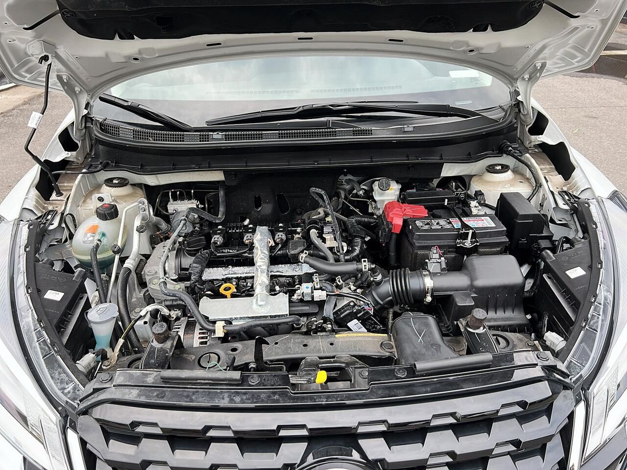 2024 Nissan KICKS S TA White Québec - photo #7