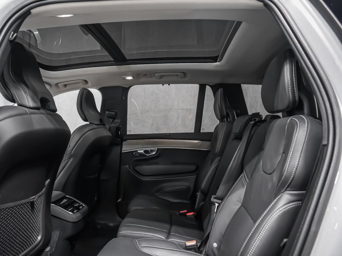 2026 Volvo XC90 B6 ULTRA BRIGHT HARMAN KARDON AFFICH. TÊTE HAUTE Grey Montreal - photo #16