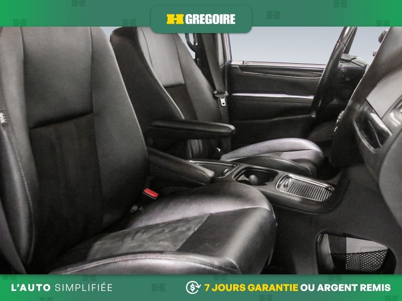 Dodge GR Caravan 2019 Bleu Blainville - photo #31