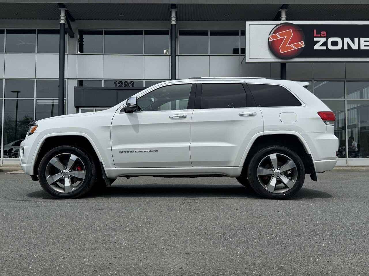 Jeep Grand Cherokee Overland 2016 Blanc Granby - photo #4