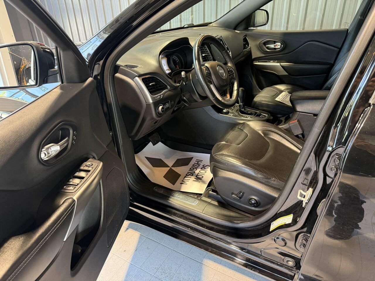 Jeep Cherokee High Altitude 4x4 2019 Noir Rouyn-Noranda - photo #5