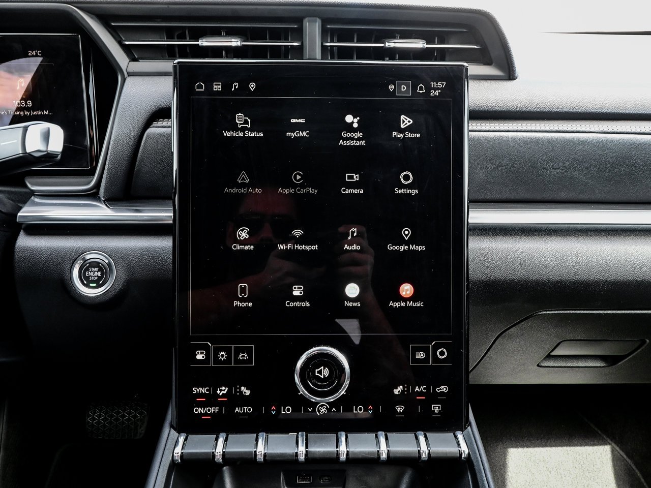 2026 GMC Terrain AWD 4dr Elevation White Sherwood Park - photo #24