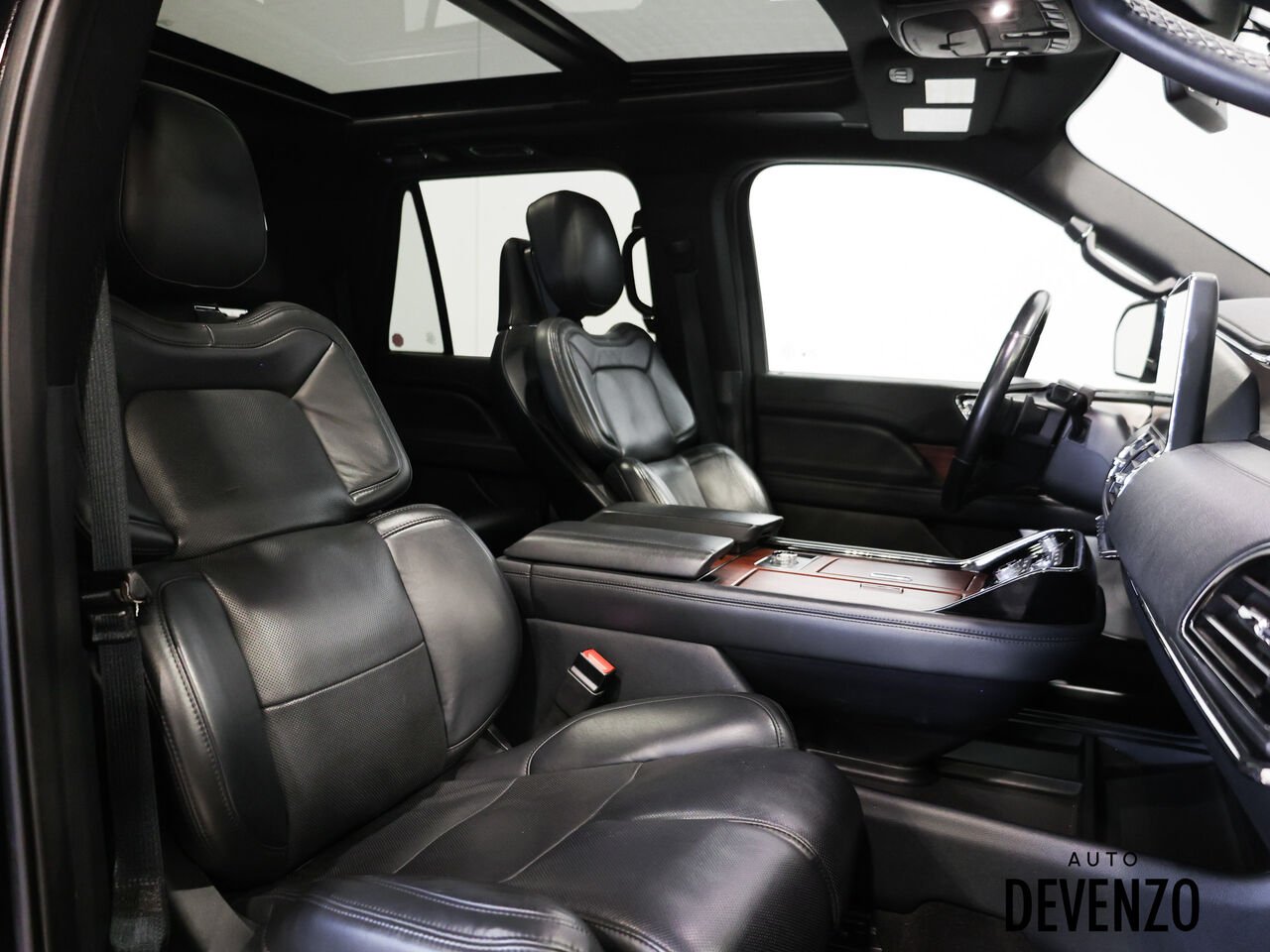 Lincoln Navigator L 2023 Noir Saint-Eustache - photo #5