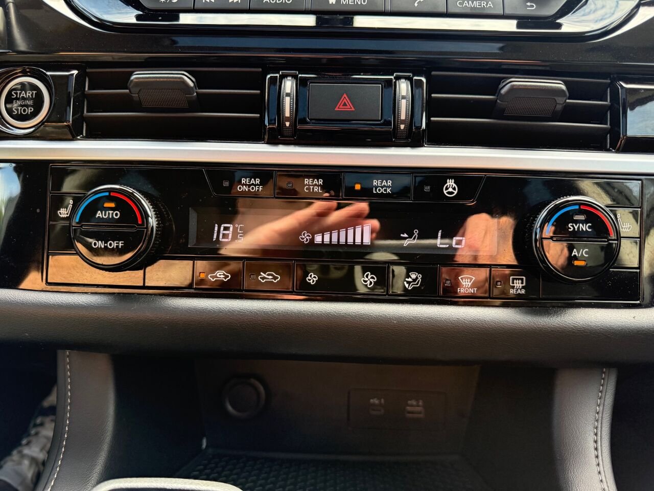 2024 Nissan Pathfinder SV 4RM Black Châteauguay - photo #16
