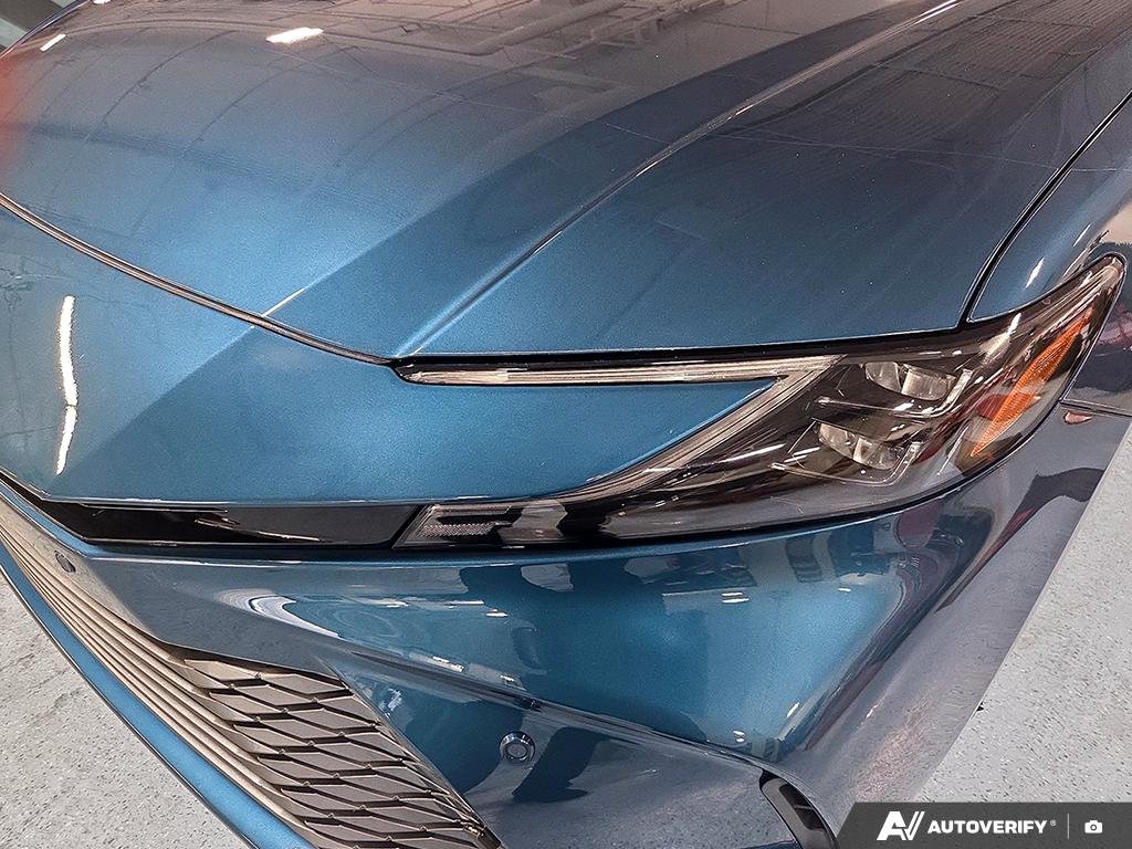 2025 Toyota Camry S2502111 | XLE Blue Edmonton - photo #7