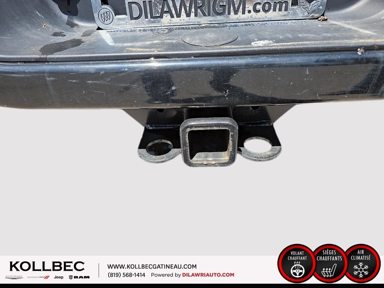 RAM 1500 CLASSIC Express Night Edition Crewcab 4x4 2023 Noir Ottawa & Gatineau - photo #23