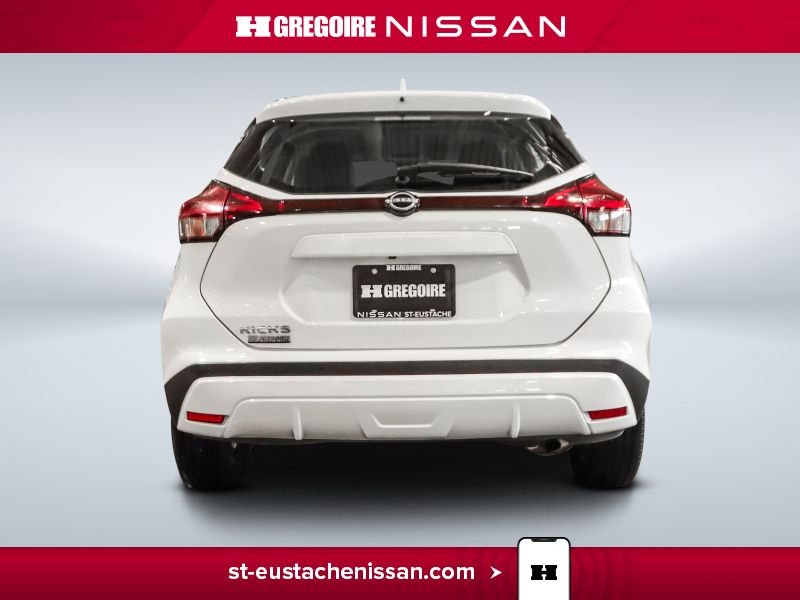 2024 Nissan Kicks White Laval - photo #8