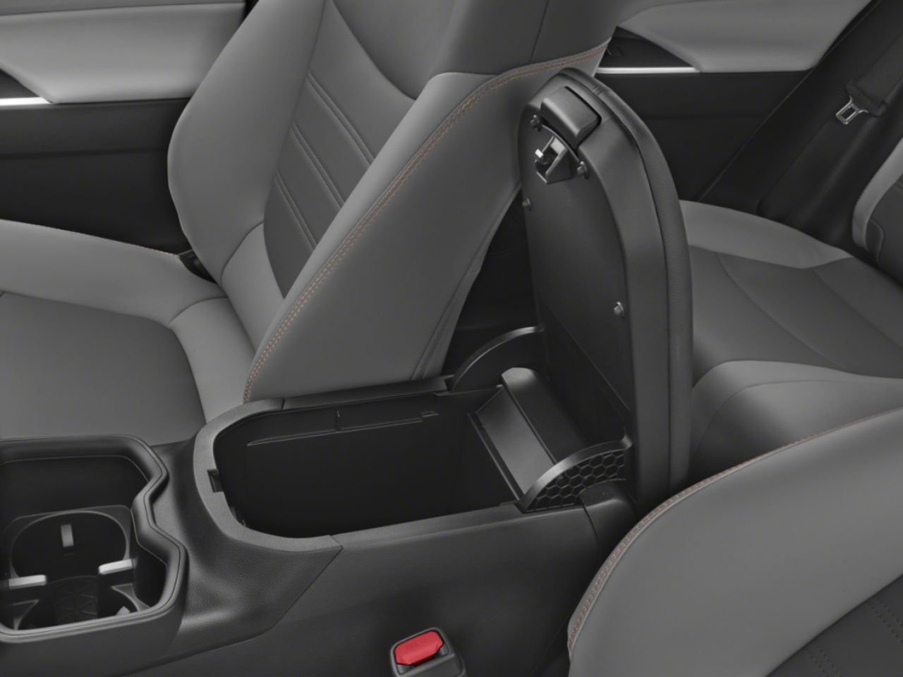 2023 Toyota RAV4 XLE PREMIUM AWD / HEATED SEATS / MOONROOF / LEATHER SURFACE / CARPLAY AND ANDROID AUTO White Mississauga - photo #5