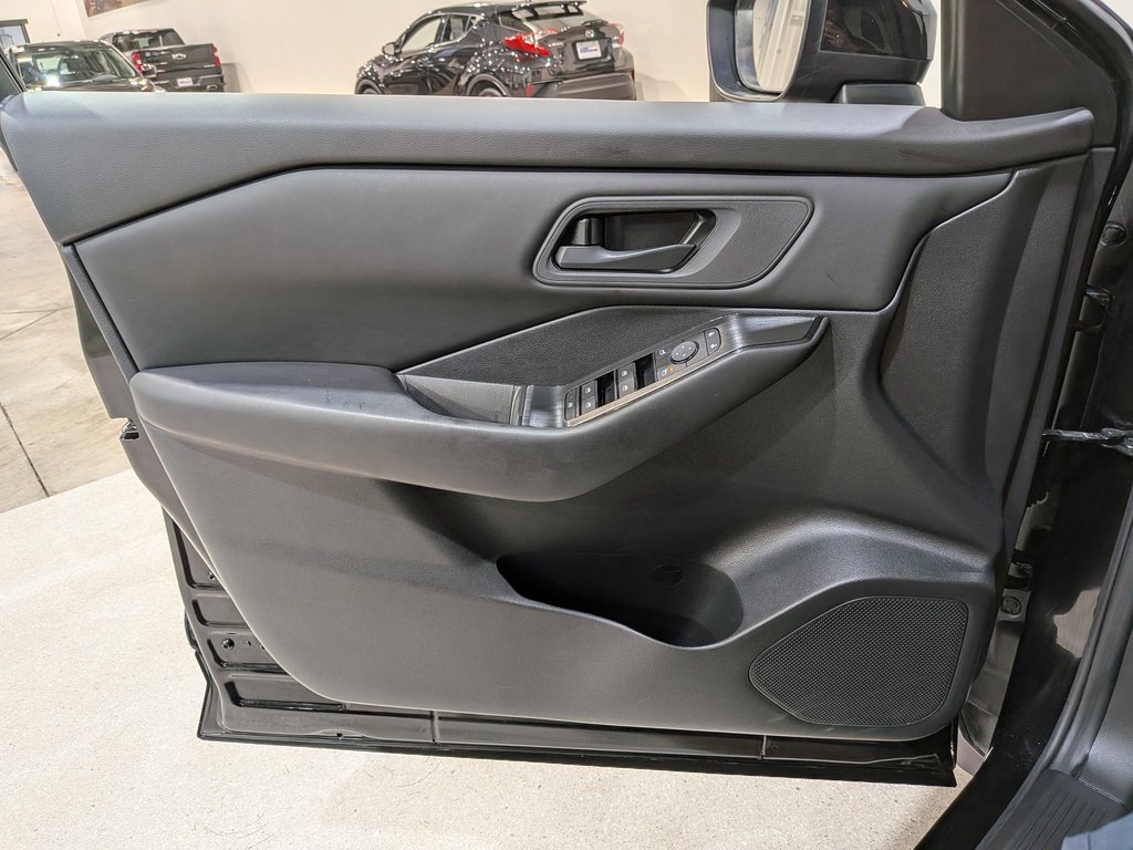 2024 Nissan Rogue AWD S Black Val-David - photo #32