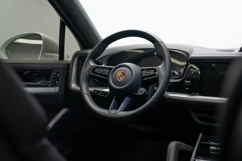 2024 Porsche Cayenne Turbo E-Hybrid Coupe AWD White Kirkland - photo #12
