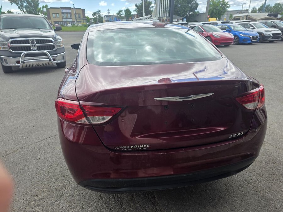 Chrysler 200 2015 2015 Rouge