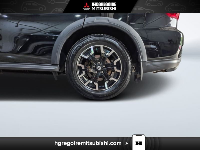 2020 Nissan Pathfinder Black Blainville - photo #11