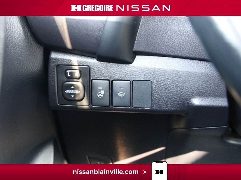 2017 Toyota Corolla White Blainville - photo #20