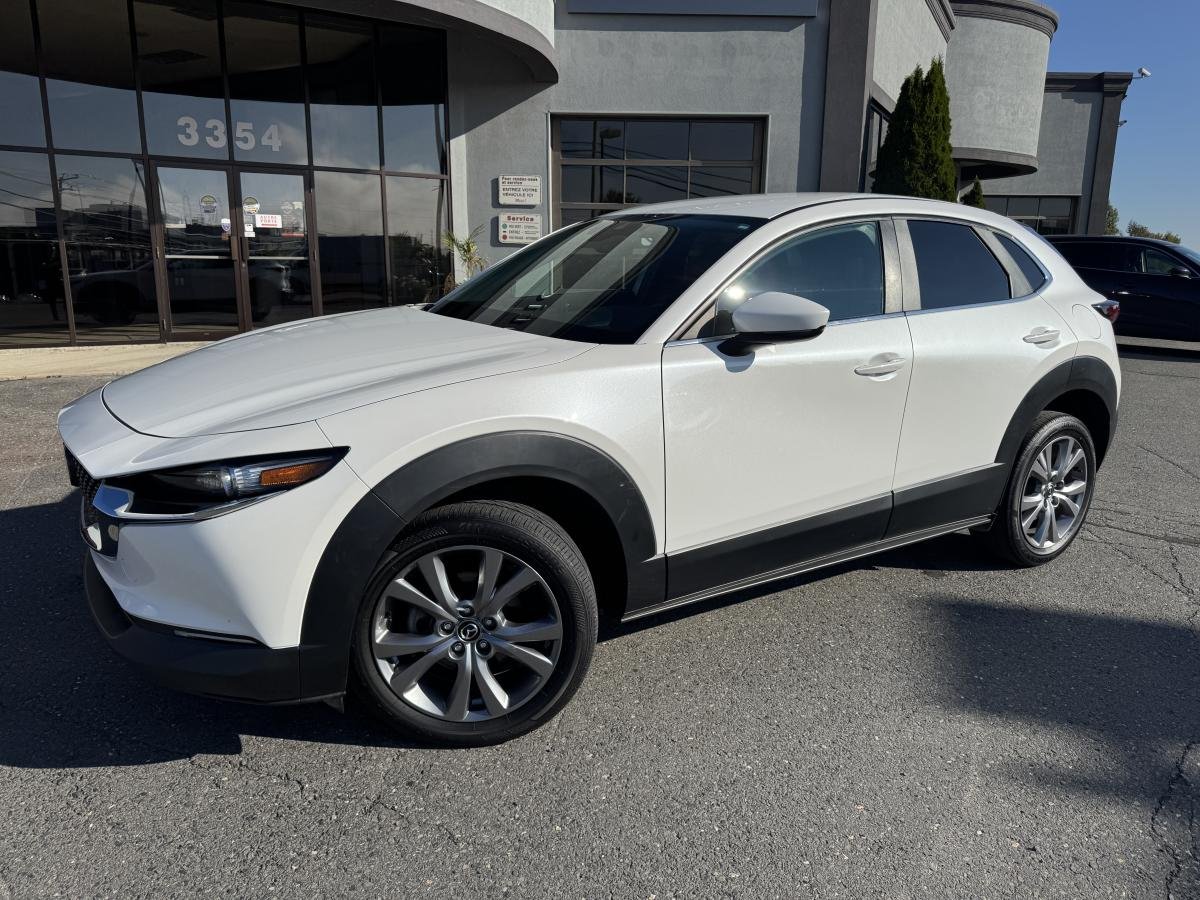 2023 Mazda CX-30 White Lac Mégantic - photo #0
