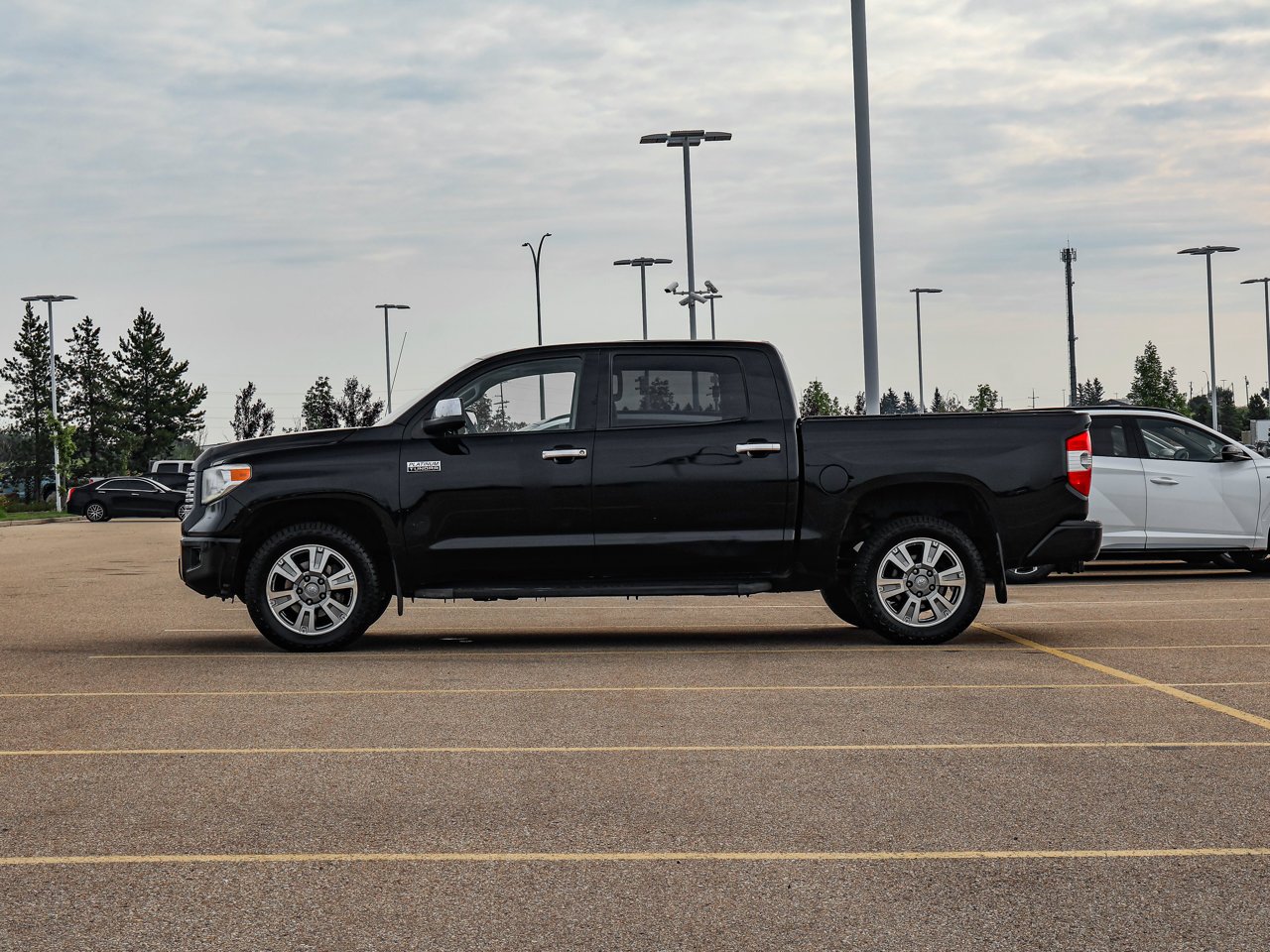 2015 Toyota Tundra 4WD Crewmax 146 5.7L Platinum Black Sherwood Park - photo #4