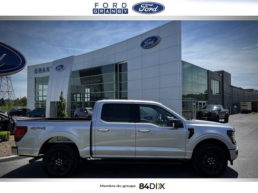 Ford F-150 XLT cabine SuperCrew 4RM caisse de 5,5 pi 2025 Gris marais