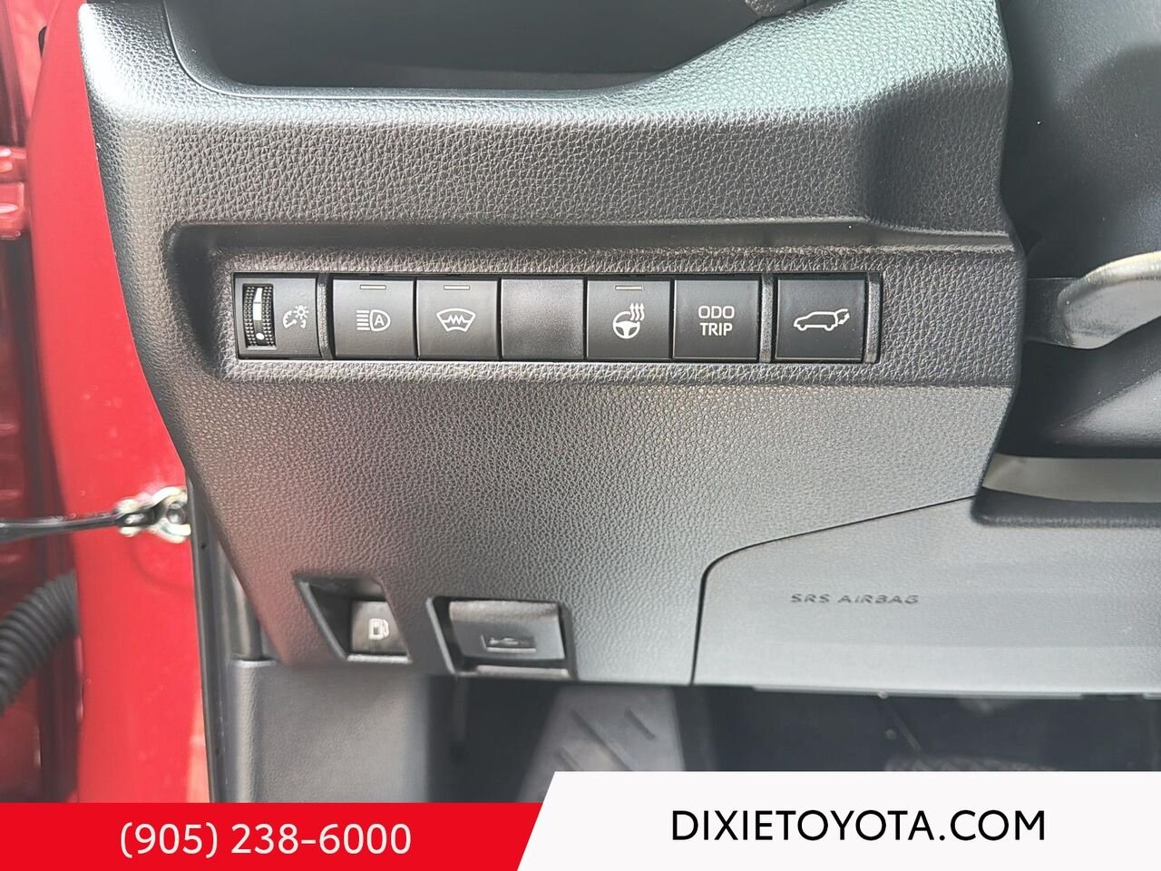 2024 Toyota RAV4 Prime PRIME XSE PLUG-IN HYBRID AWD / CLEAN CARFAX / HEATED SEATS / LEATHER SURFACE / MOONROOF / CARPLAY AND ANDROID AUTO Red Mississauga - photo #12