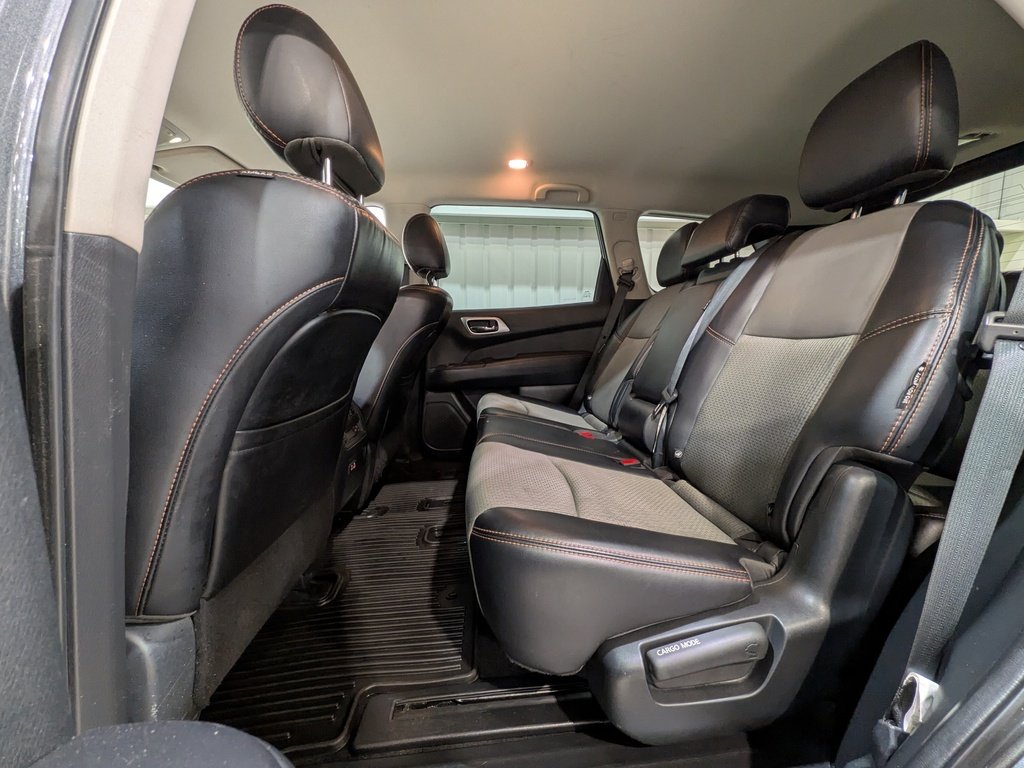 2020 Nissan Pathfinder 4x4 SV Tech Grey Val-David - photo #11