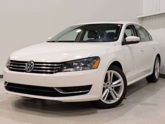 2014 Volkswagen Passat White