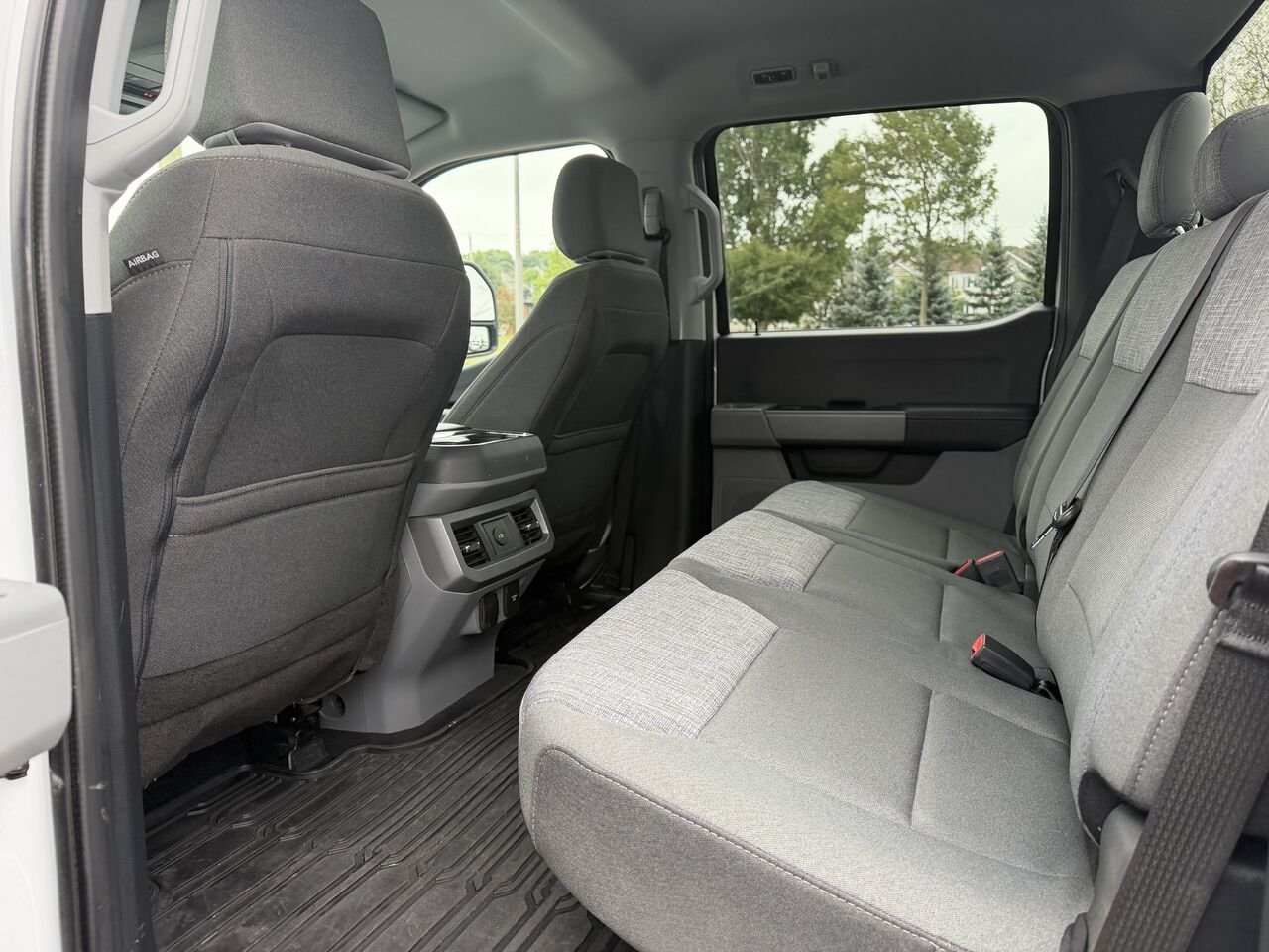 2023 Ford F350 SUPER DUTY White Montmagny - photo #6