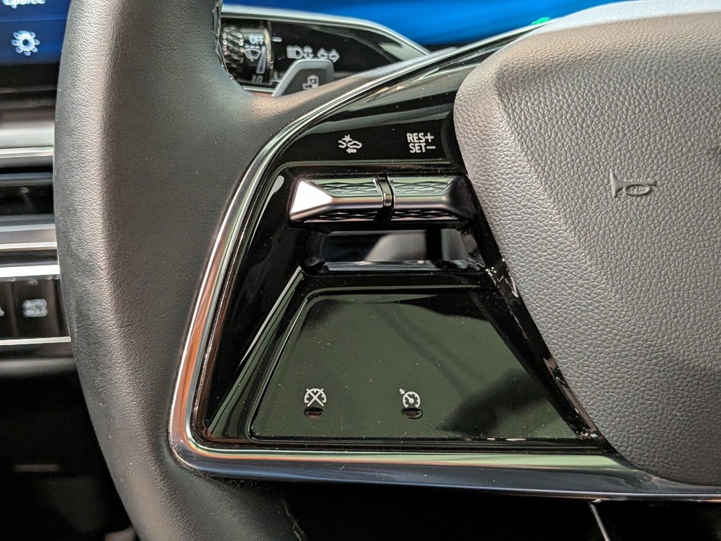 Cadillac LYRIQ 4dr Tech w/1SA 2024 Gris Val-David - photo #14
