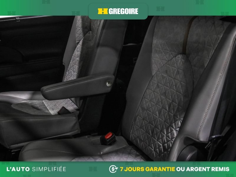2022 Toyota Highlander Grey Laval - photo #26