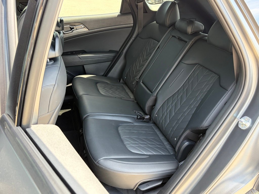 2023 Kia Sportage Black Gatineau - photo #17