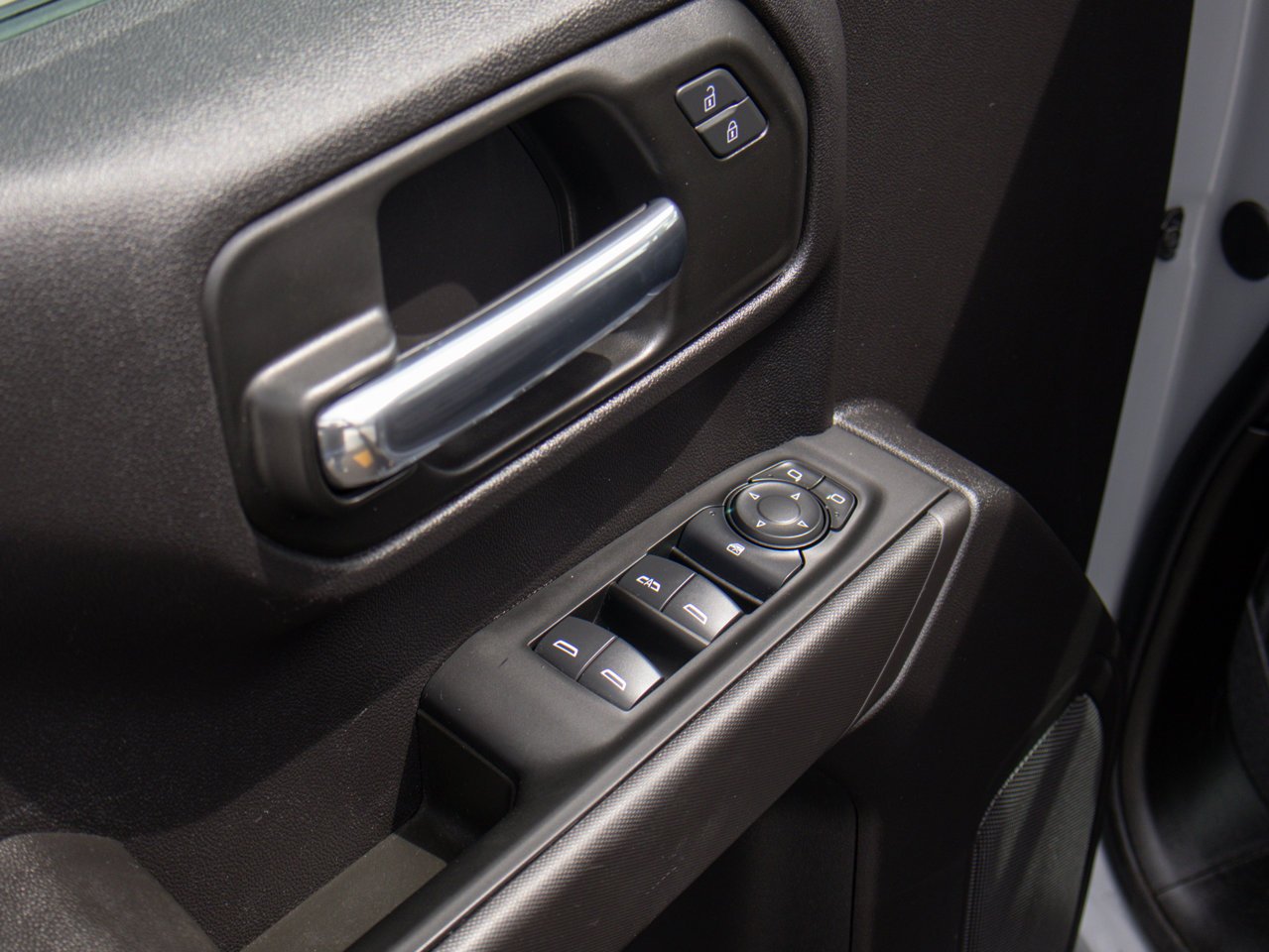 2024 Chevrolet Silverado 1500 4WD Crew Cab 147 Custom Trail Boss Grey Sherwood Park - photo #20