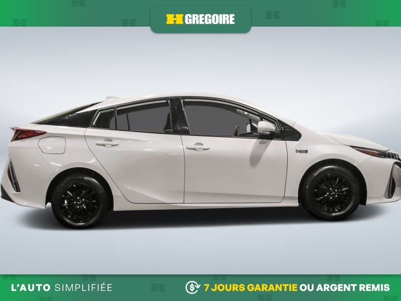 2020 Toyota Prius White Blainville - photo #10