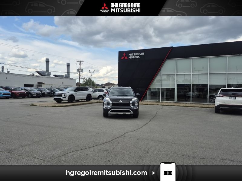 2025 Mitsubishi Outlander Plug-In Hybrid Grey Laval - photo #2