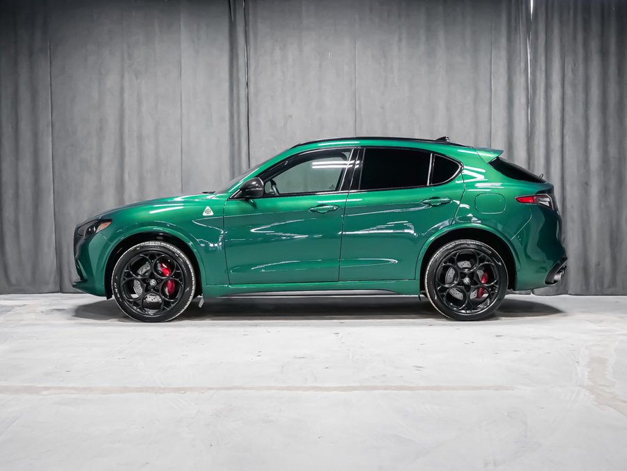 2024 Alfa Romeo Stelvio QUADRIFOLIO Green