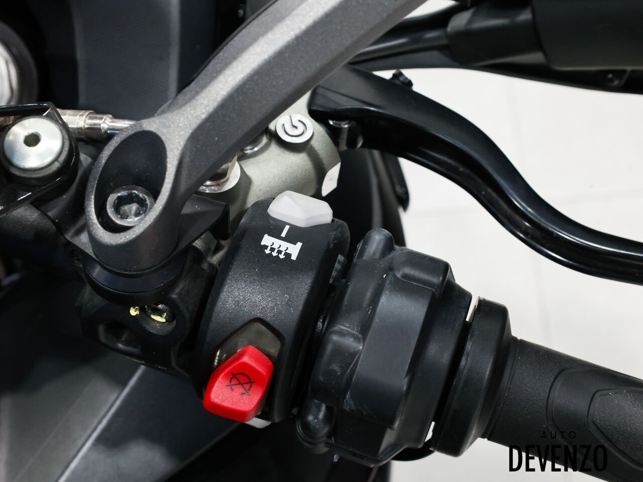 2024 Ducati Multistrada Black Saint-Eustache - photo #7