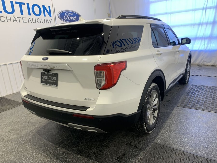 2023 Ford Explorer XLT AWD 2023 White